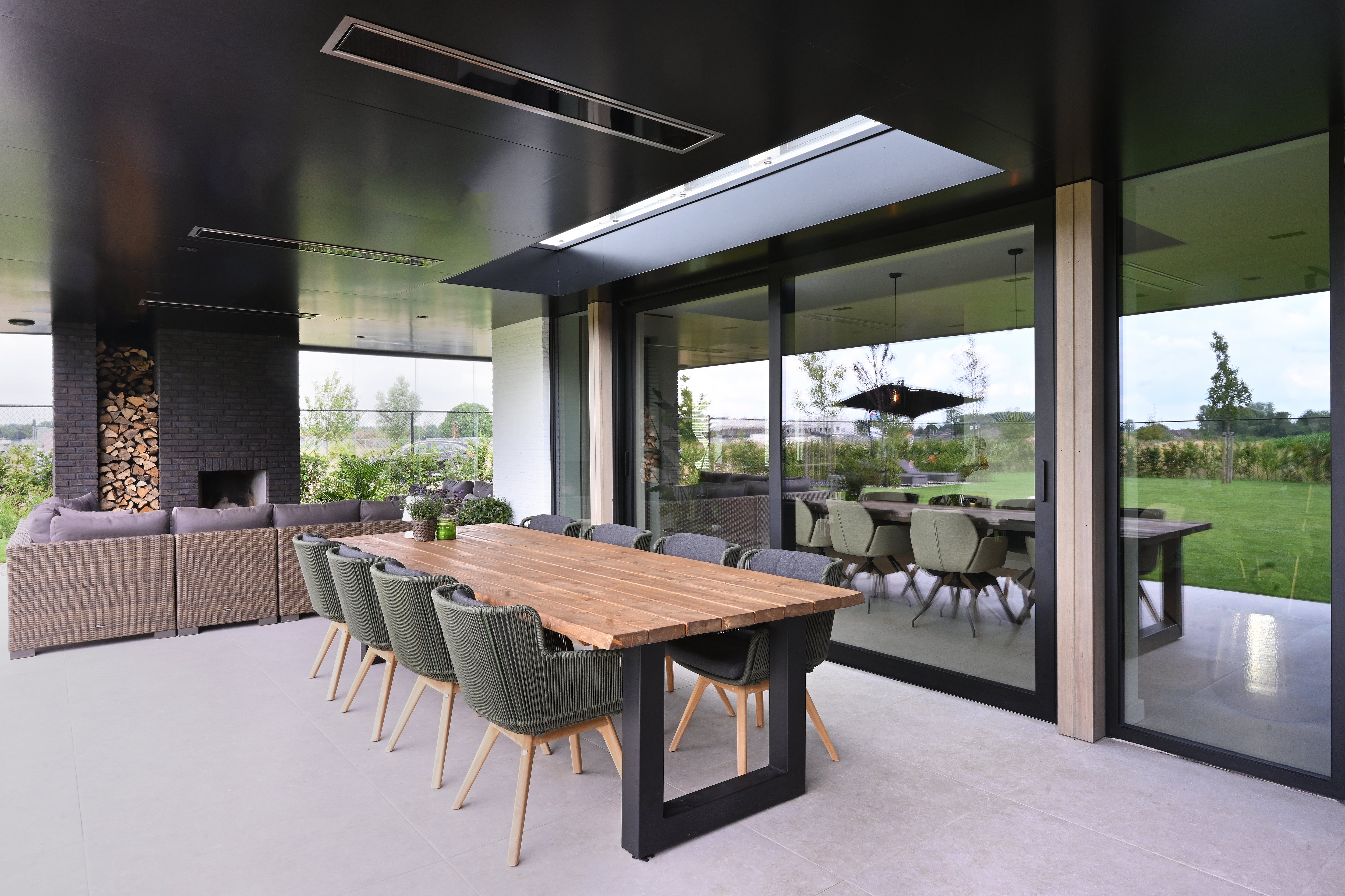 Bromic Platinum Electric Ceiling Recess Kit™