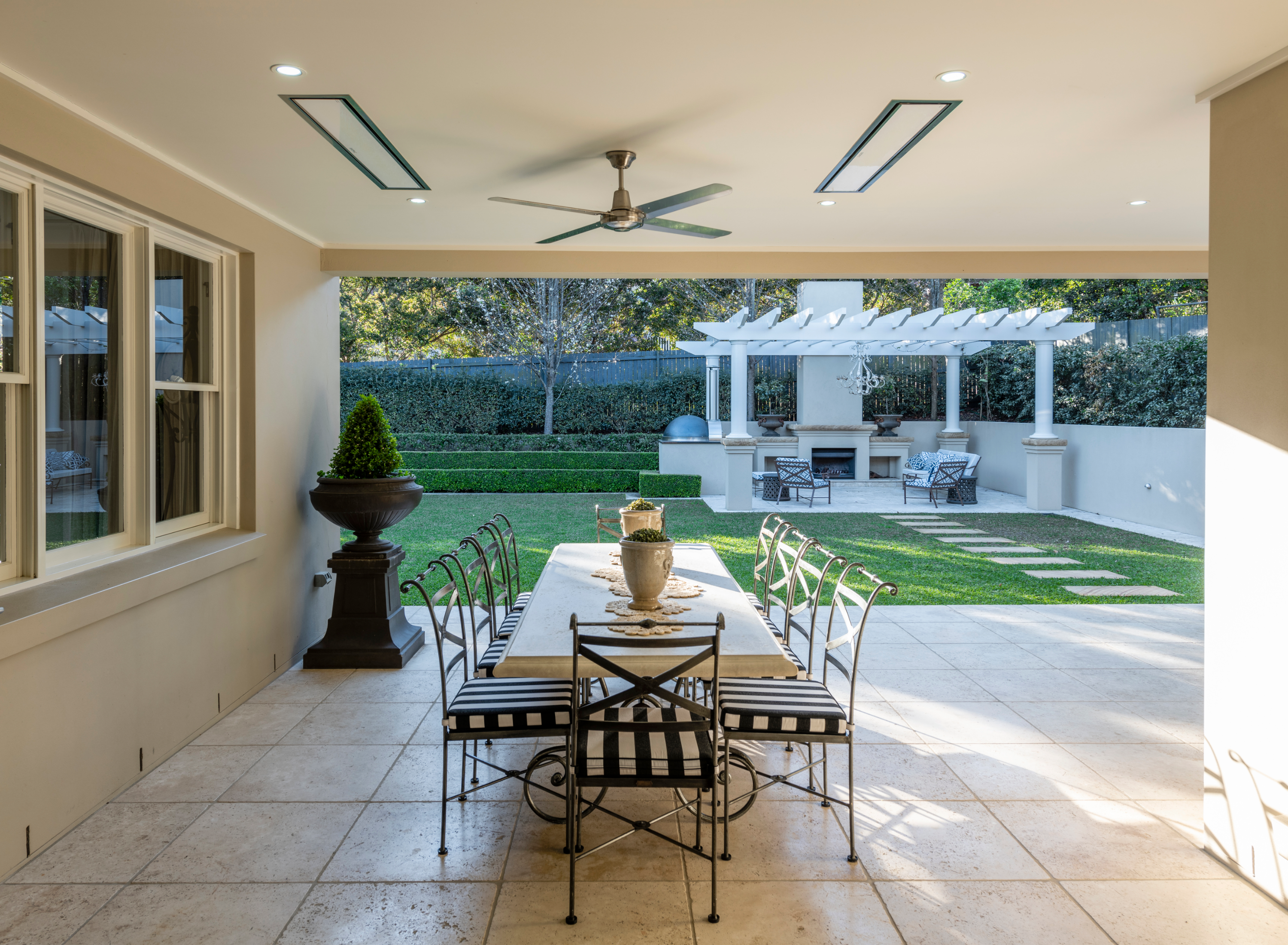 Bromic Platinum Electric Ceiling Recess Kit™